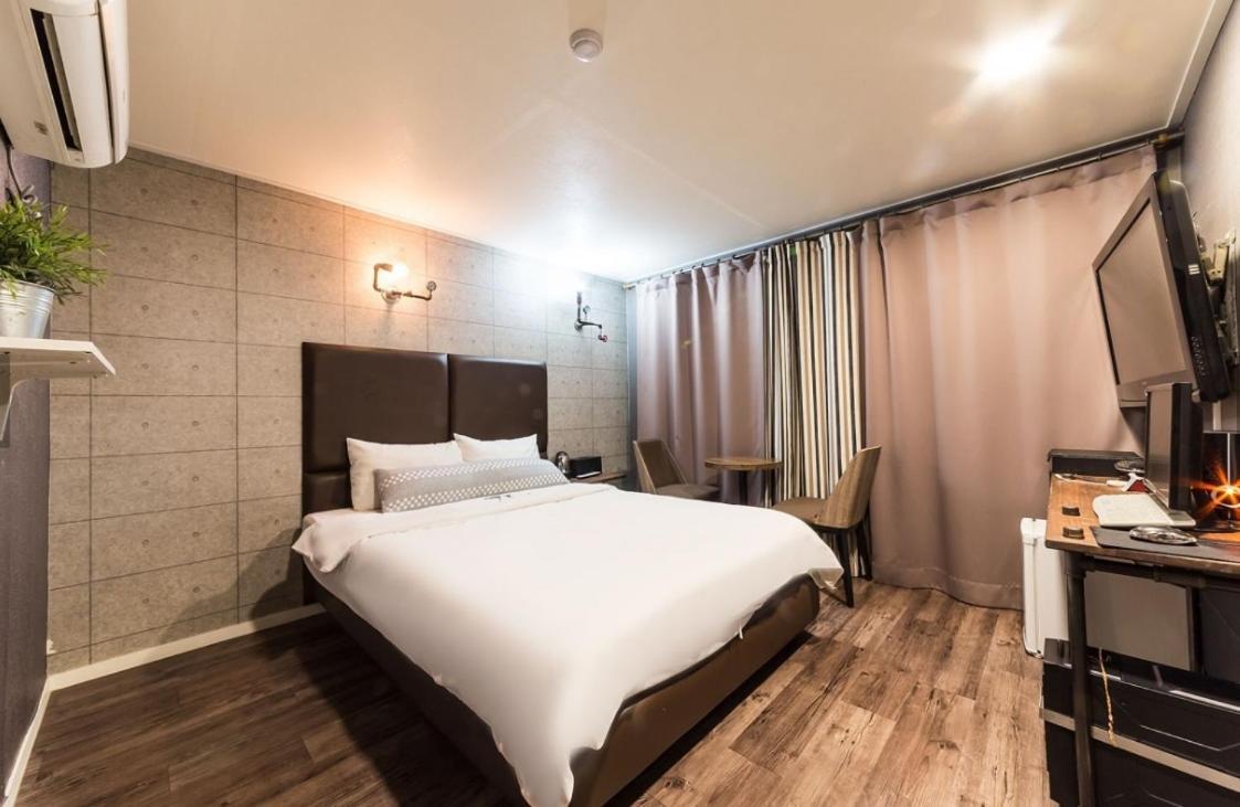 71 Street Motel Suwon Eksteriør bilde